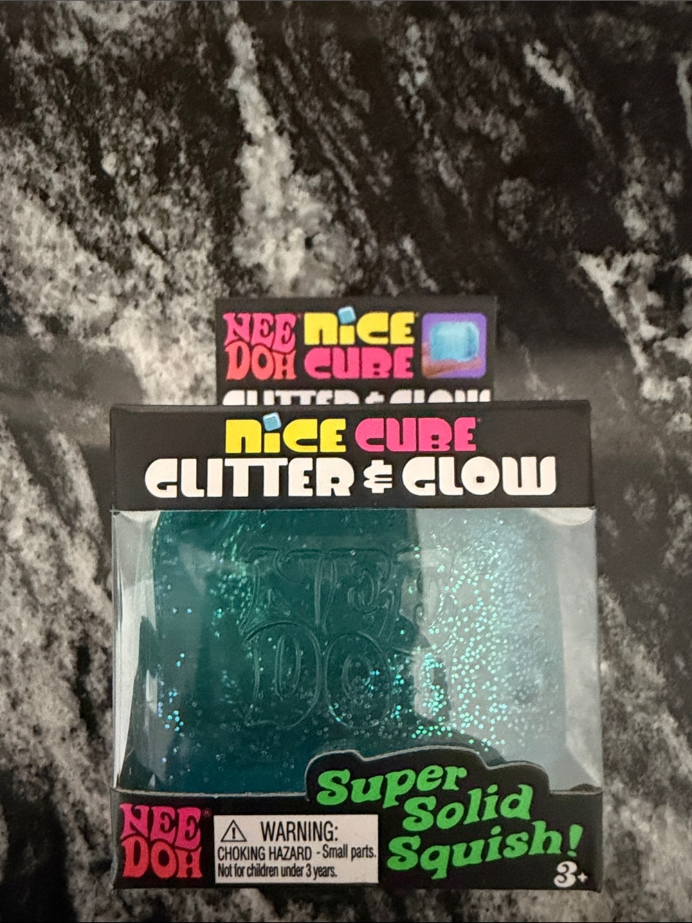 NeeDoh Nice Cube Glitter & Glow